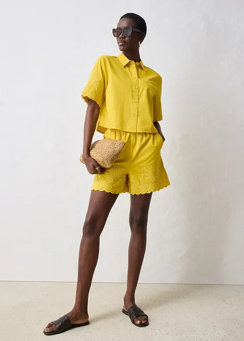 Kort skjortblus med sidenandel, bonprix