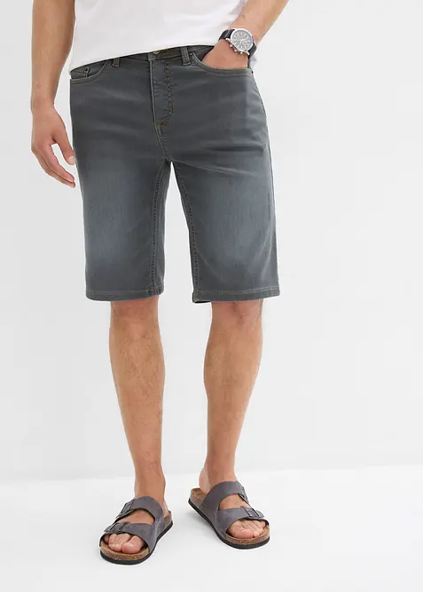Stretchiga jeansshorts med bekv&auml;mt snitt, Regular Fit, bonprix
