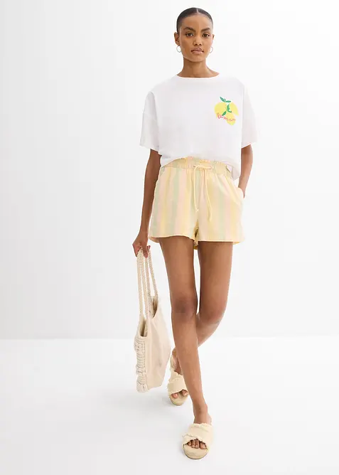 Shorts i luftig materialblandning, bonprix