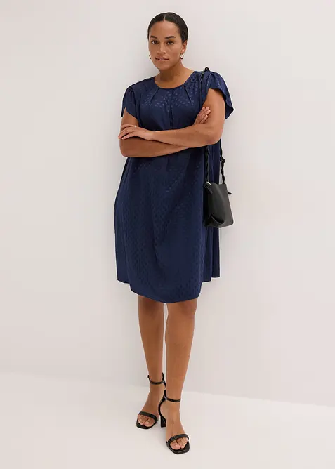 Jacquardkl&auml;nning med lagda veck, bonprix