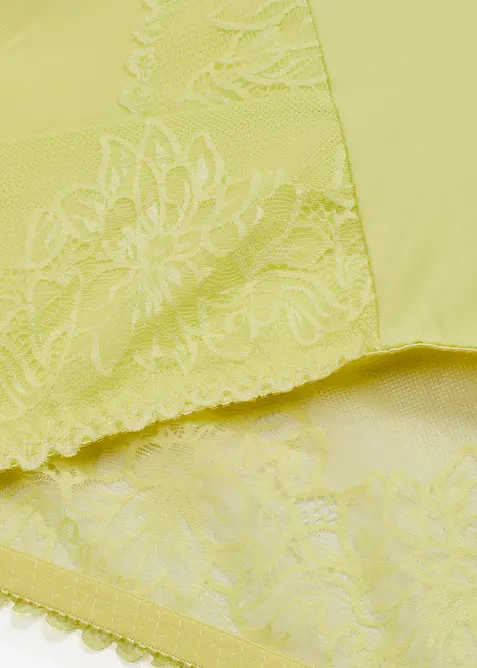 Midjetrosa med fin spets, bonprix