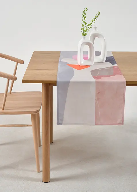 Vattenavvisande bordslöpare med grafiskt mönster, bonprix