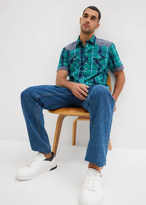 Kortärmad skjorta med denimbesättning, bonprix