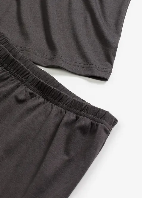 Kort pyjamas av lätt och mjukt material, bonprix