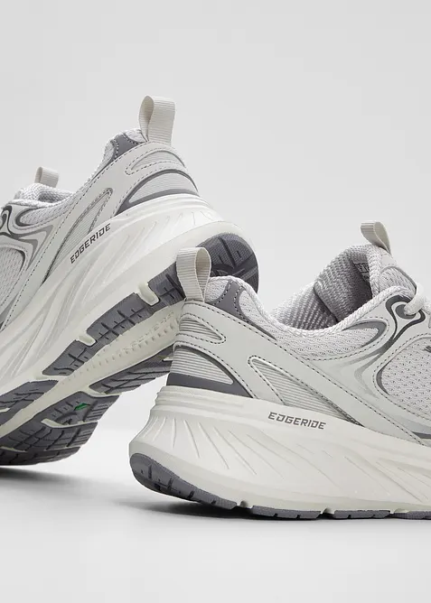 Kraftiga sneakers från Skechers, Skechers