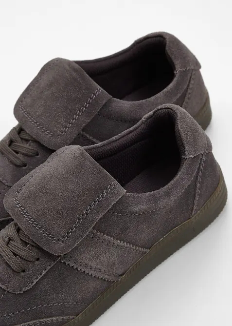 Sneakers i skinn, bonprix