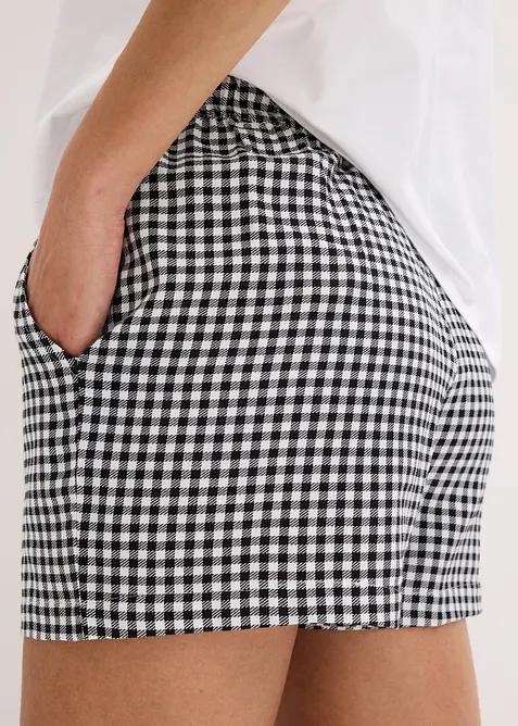 Oversizepyjamas med shorts i vävt material, bonprix