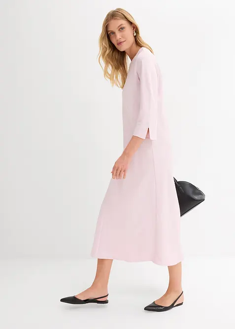 Kl&auml;nning av glansig satin, bonprix