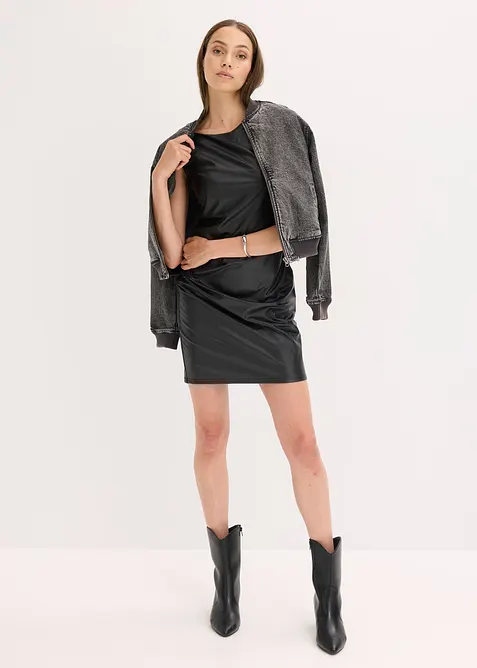 Miniklänning med bara axlar, i skinnimitation, bonprix