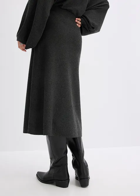 Stickad kjol i utst&auml;lld modell, bonprix