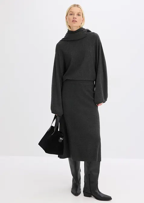 Stickad kjol i utst&auml;lld modell, bonprix