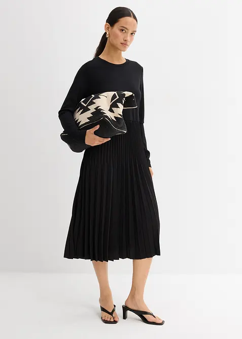 Mellanlång klänning i viskosmix, bonprix