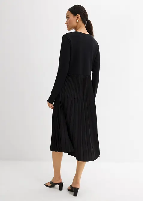 Mellanlång klänning i viskosmix, bonprix