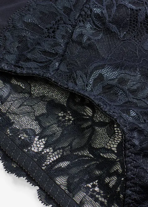 Maxitrosa med skir spets, bonprix