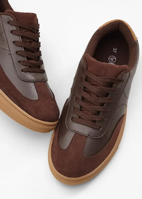 Sneakers med retrolook, bonprix