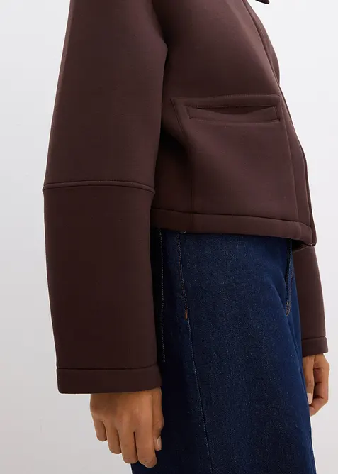 Kort jacka av stabil trikå, bonprix