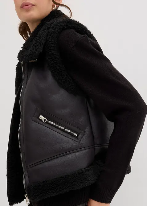 Väst i skinnimititation, bonprix