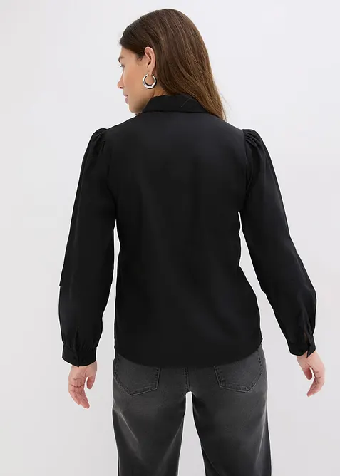 Blus med nitdetaljer, bonprix