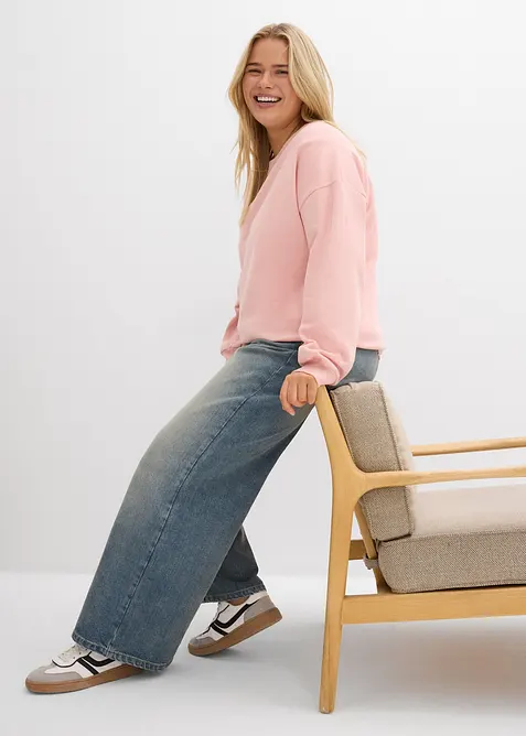 Sweatshirt med spetsbes&auml;ttning, bonprix