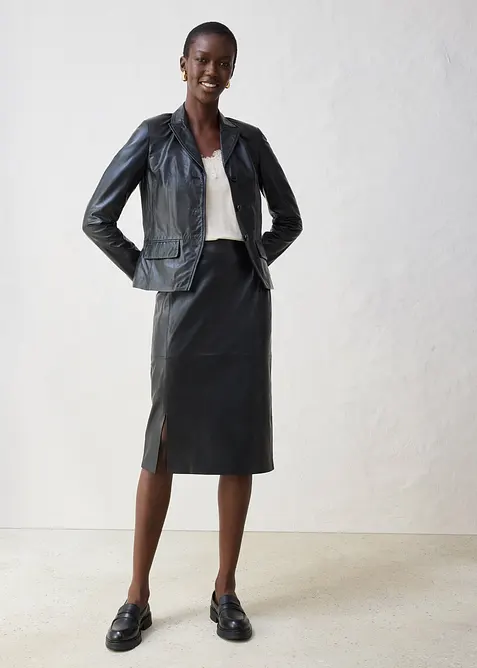 Kort kavaj i lammnappa, bonprix