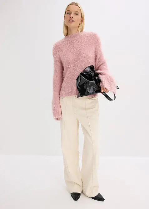 Tröja av fluffigt garn i fyrkantig modell, bonprix