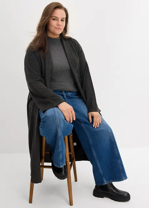 Stickad kappa i mjuk viskosmix, bonprix