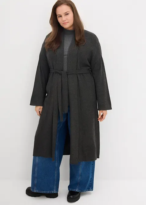 Stickad kappa i mjuk viskosmix, bonprix