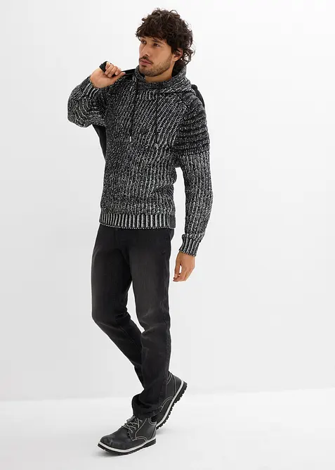 Grovstickad tröja med luva och bikerdetaljer, bonprix