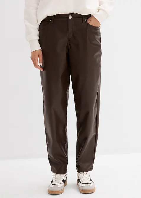 Tunnformad byxa i skinnimitation, medelhög midja, bonprix