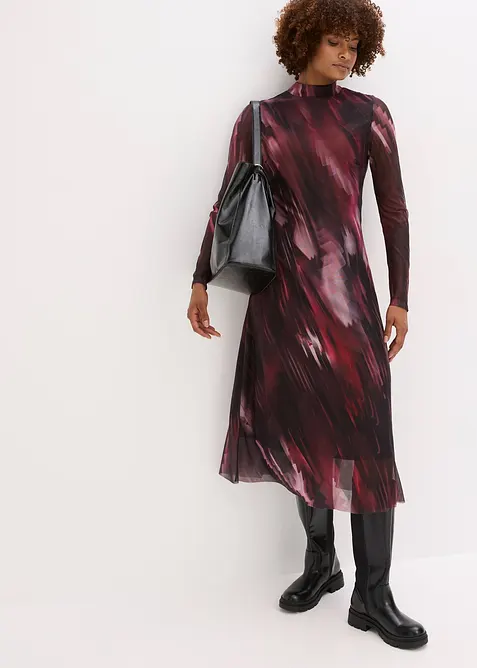 Mellanlång klänning i mjuk mesh, bonprix