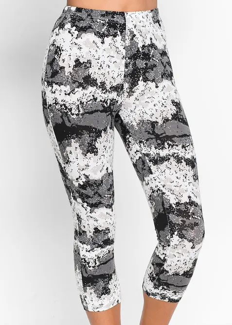 Kortärmad pyjamas med capribyxor, bonprix