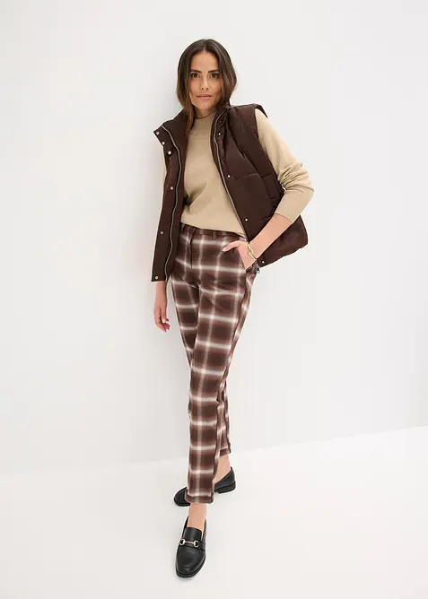 Quiltad väst med mjuk glans, bonprix