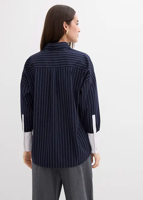 Kritstrecksrandig blus av viskosmix, bonprix