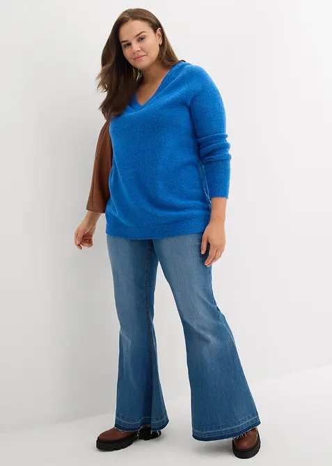 Stickad tröja med V-ringning, oversizemodell, bonprix