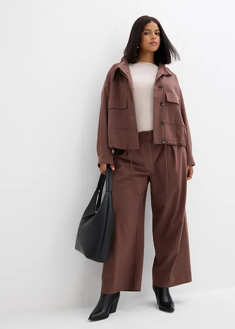 Kort höst- och vårjacka i materialmix, bonprix