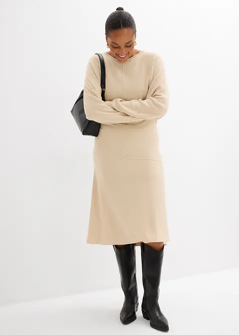 Stickad klänning i midilängd av viskosmix, bonprix