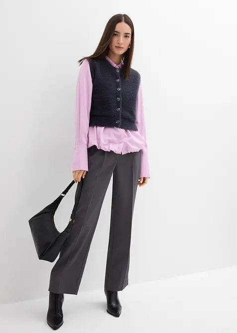 Stickad väst i viskosmix av fluffigt garn, bonprix