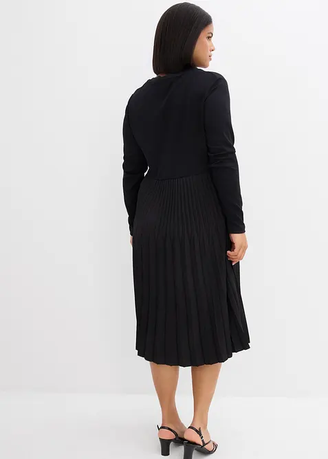 Mellanlång klänning i viskosmix, bonprix