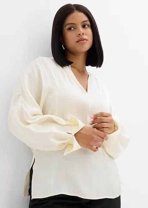 Lätt glansig blus av viskosmix, bonprix