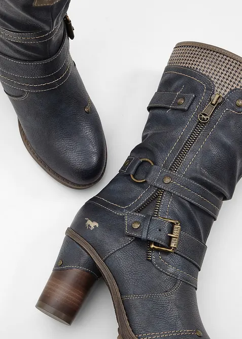 Stövlett från Mustang, Mustang