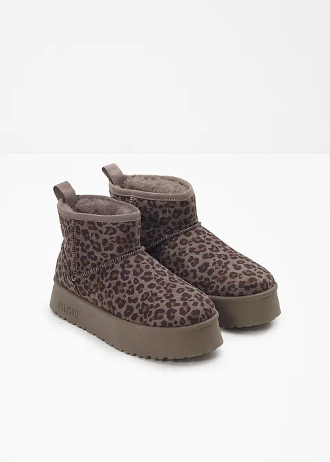 Känga med platåsula från Mustang, Mustang