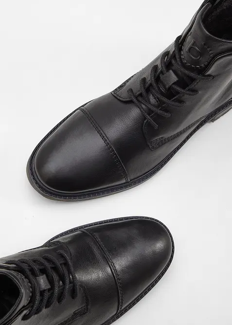 Snörkänga i skinn från Bugatti, Bugatti