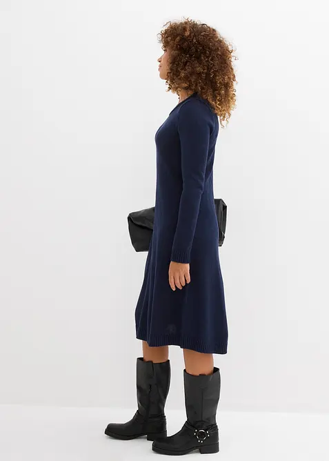 Stickad klänning i utställd modell, bonprix