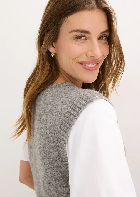 Stickad v&auml;st, bonprix