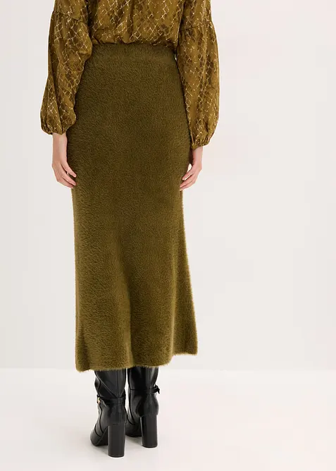 Stickad kjol i fluffigt material, bonprix