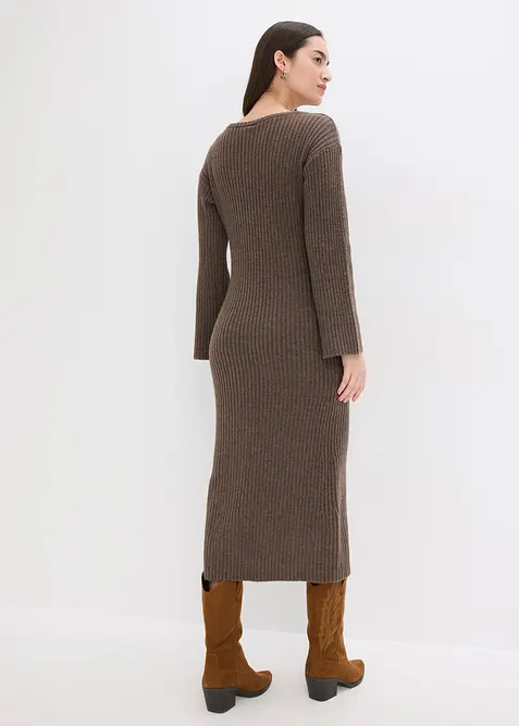 Stickad klänning med slits, bonprix