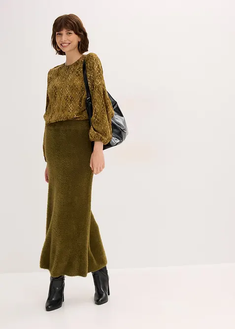 Blus i följsam satin, bonprix