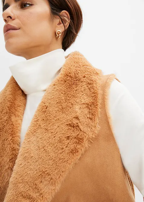 Väst i pälsimitation, bonprix