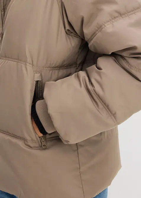 Täckjacka i oversizemodell, bonprix