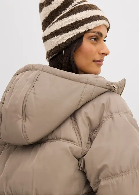 Täckjacka i oversizemodell, bonprix